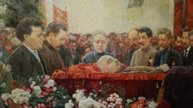 Тайна болезни Ленина: почему вождь революции считал, что его отравили