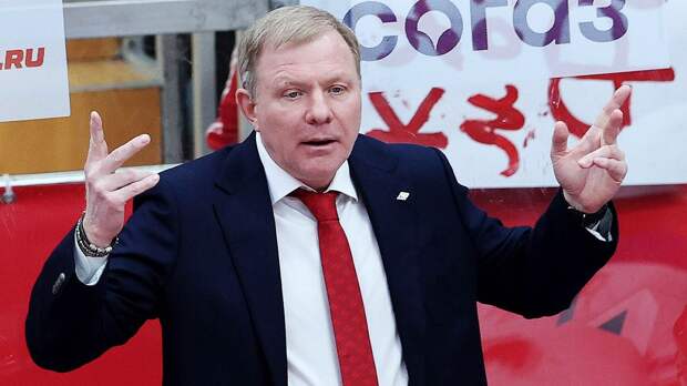 «Меня это тревожит, в такой игре нужно забивать в большинстве». Жамнов — о матче «Спартака» с ЦСКА