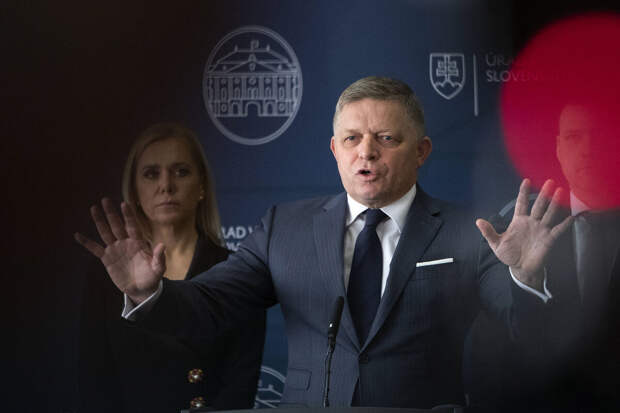 Фицо не видит причин в восстановлении поставок электричества на Украину
