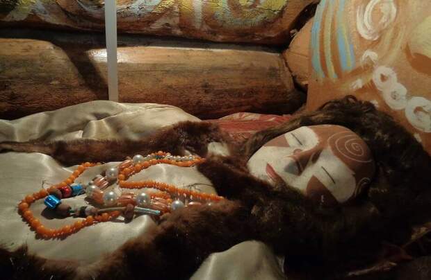 Погребальные куклы у таштыков и золотое кольцо за $1,5: необычные исторические находки