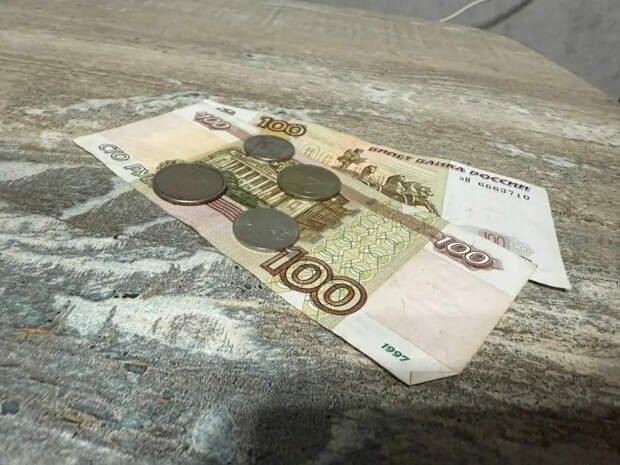 Привычные переводы на карту другу попадут под колпак: с апреля банки начали следить по-новому