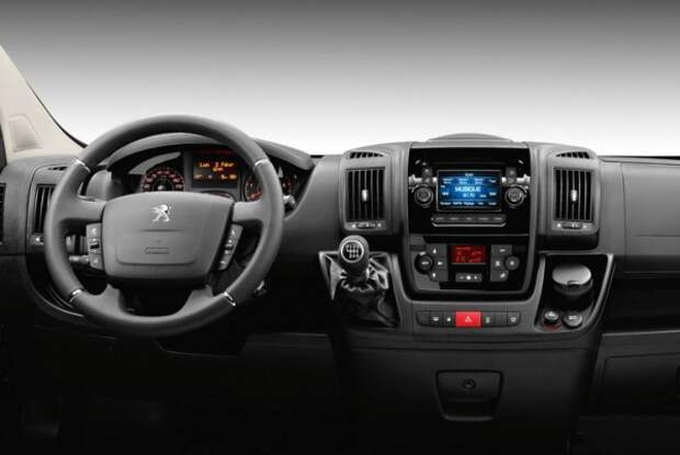 Продажи обновленного Citroen Jumper начнутся сразу после его премьеры Продажи обновленного Citroen Jumper начнутся сразу после его премьеры