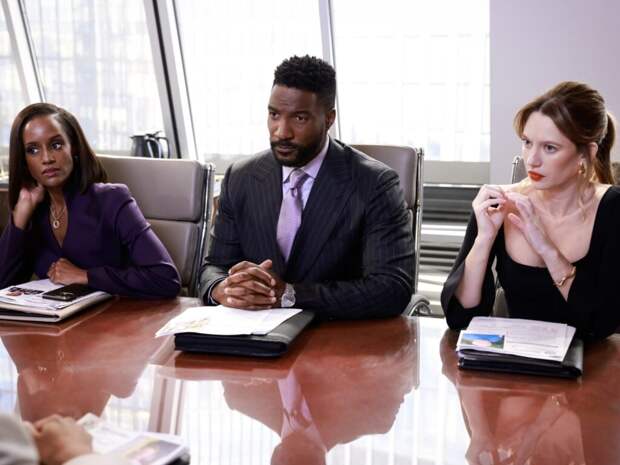 Skye P. Marshall as âOlympia Lawrenceâ, Eme Ikwuakor as Elijah Walker, and Yael Grobglas as "Shae Banfieldâ