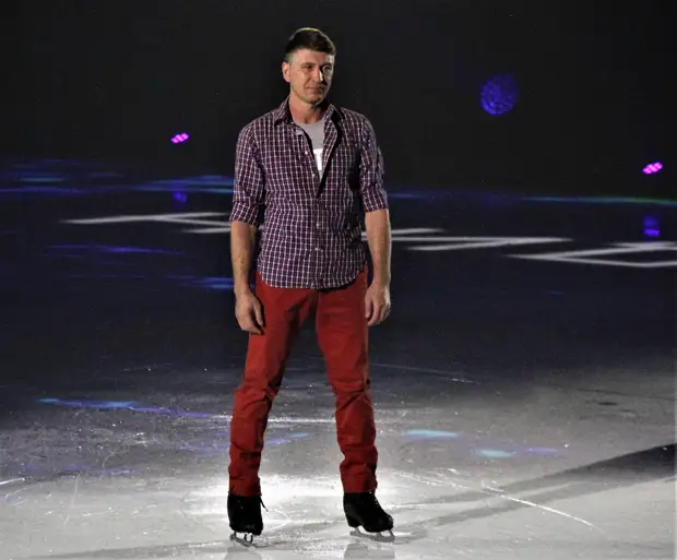 Ледовое шоу "Влюбленные в фигурное катание"