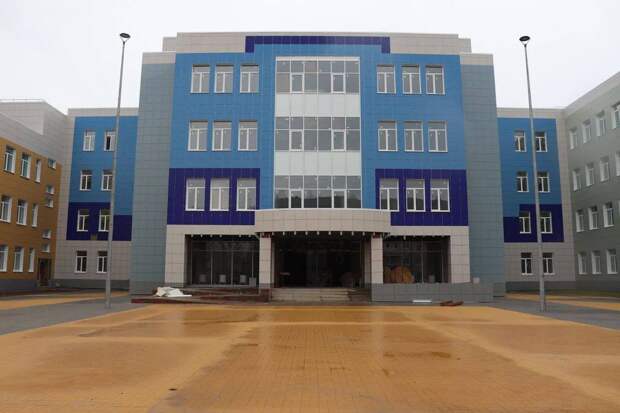 Вице-губернатор Бранов объяснил, из-за чего частично обрушилась кровля в строящейся школе в Касимове