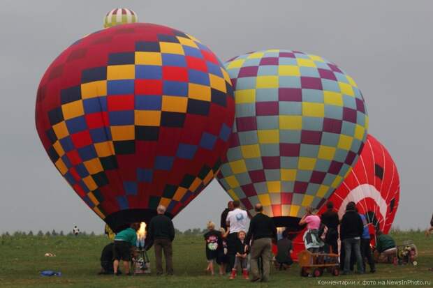 Воздушные шары в небе Франции: 343 шара одновременно! | NewsInPhoto.ru Новости и репортажи в фотографиях (6)