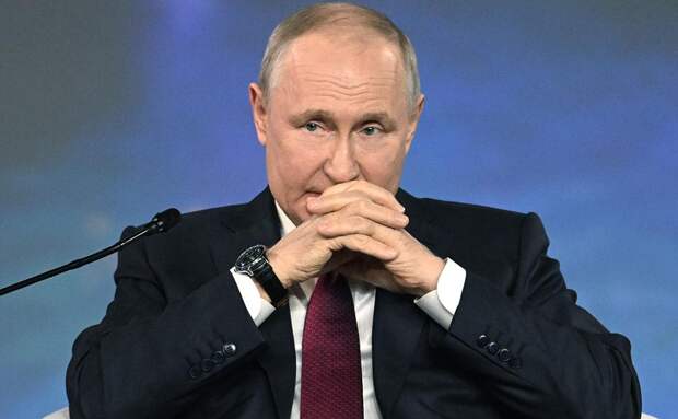 Как и все западные политики, для русского человека Ангела Меркель фигура крайне спорная.-2