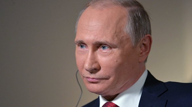 Главред Блумберг "дошутился" с Путиным до русских ракет во Львове Главред Блумберг "дошутился" с Путиным до русских ракет во Львове