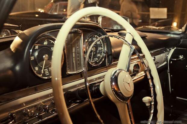 Музей частных коллекций Автовилль (44 фото)