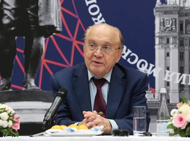 Лауреаты президентской премии по математике рассказали о результатах исследований на семинаре МГУ