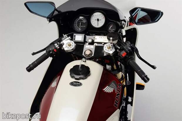 Мотоцикл Sanctuary Honda CB1100R (RCM-156)