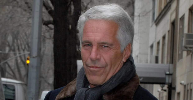 Джеффри Эпштейн неоднократно  пытался втретиться с Владимиром Путиным