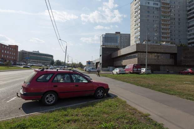 Новые парковочные места создали в Алтуфьевском Фото: Арина Вакулина