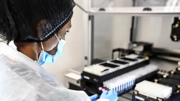 Во Франции за сутки скончались 96 человек с коронавирусом