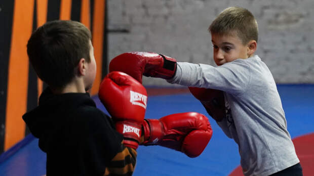 Кружки по подписке: россияне все чаще оформляют займы на детские занятия