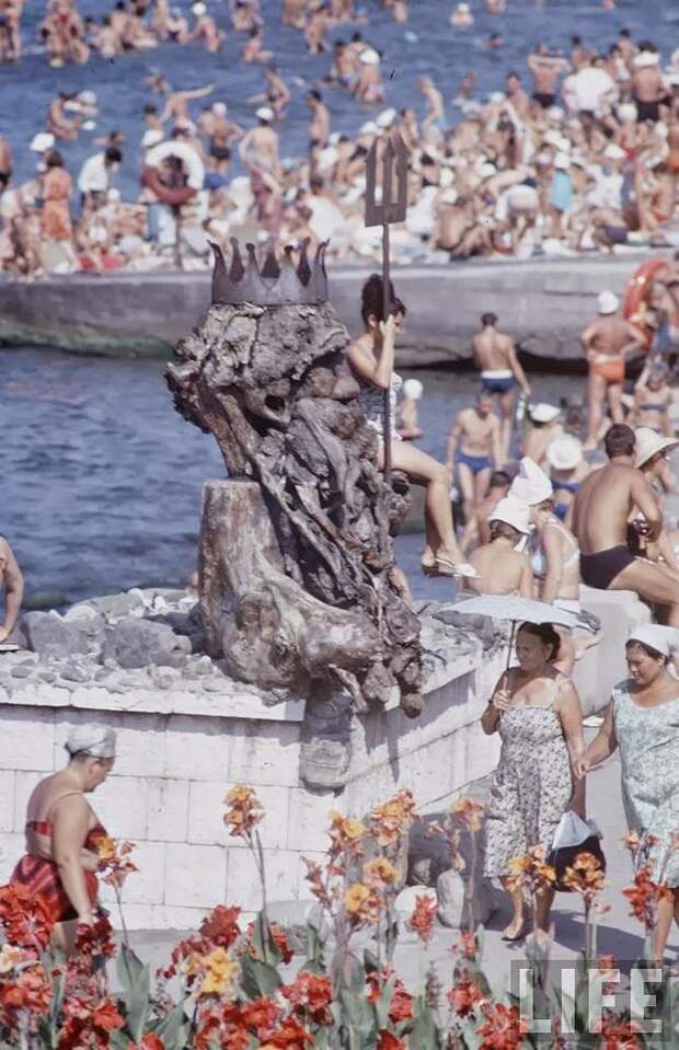 sovietyouth14 Советская молодежь 60 х на пляже: фотографии Билла Эпприджа