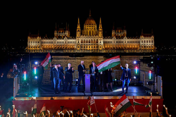 Филатов: украинцам не стоит радоваться поражению Орбана на выборах