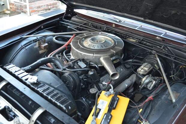 Редкий Imperial Crown Coupe 1967 года продают на аукционе (69 фото)