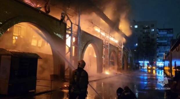 Петербуржцам напомнили о подвиге пожарных в гостинице «Ленинград»