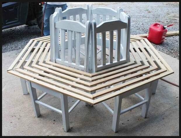 Хоровод из стульев diy