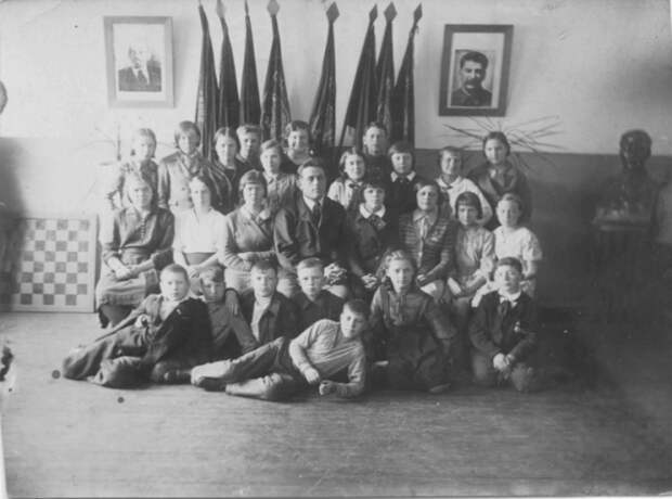 Льготы получали дети-сироты (детдомовцы), дети инвалиды, и дети, у которых родители были пенсионерами / Фото: celebrity.moscow Льготы получали дети-сироты (детдомовцы), дети инвалиды, и дети, у которых родители были пенсионерами / Фото: celebrity.moscow