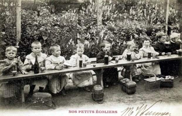 Детский сад с градусом: когда вино давали вместо компота