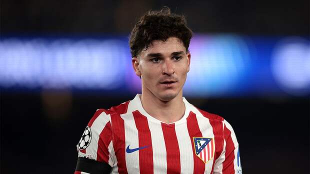 Альварес — о слухах про переход в «Барселону»: «Не обращаю внимание. Часто это превращается в снежный ком лжи»