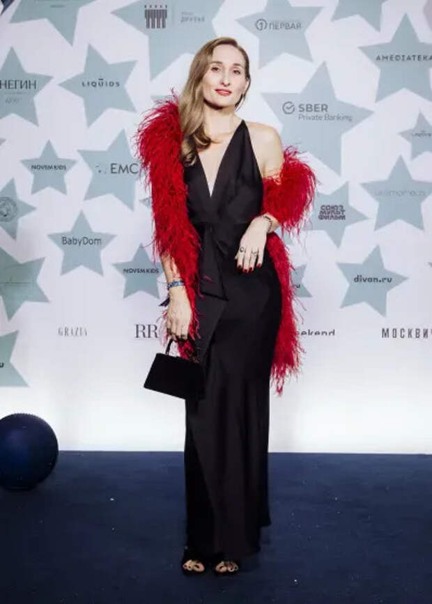 Анастасия Винокур