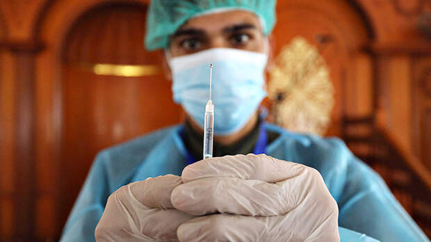 Вакцинироваться или нет - бунты не стихают: Всё, как говорил Жванецкий