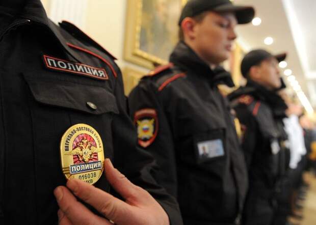 Полицейских переоденут в новую дизайнерскую форму (10 фото)