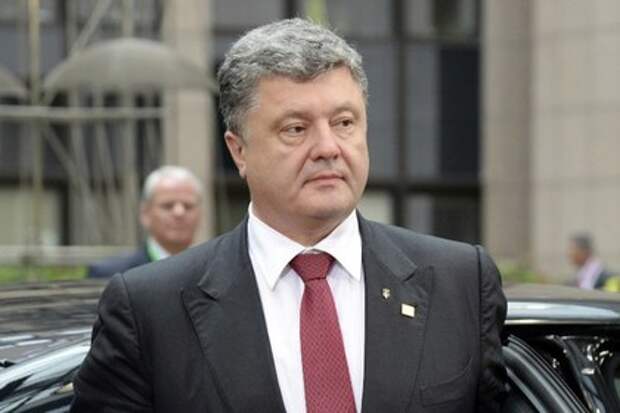 Порошенко пообещал новый мирный план к началу сентября Порошенко пообещал новый мирный план к началу сентября