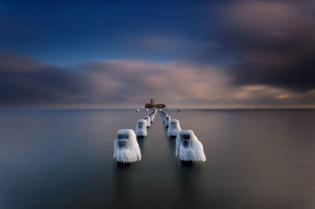 Море зимой. Автор: Michal Olech.