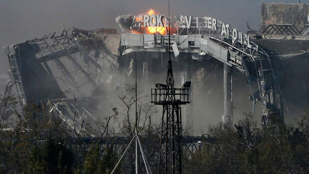 Бои за аэропорт Донецка. Архивное фото