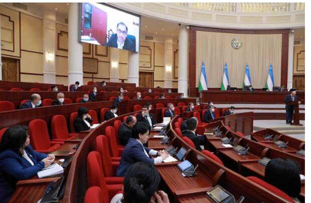 В Узбекистане предложили запретить въезд иностранцам, "оскорбившим узбеков". В "прицеле" в первую очередь российские политики
