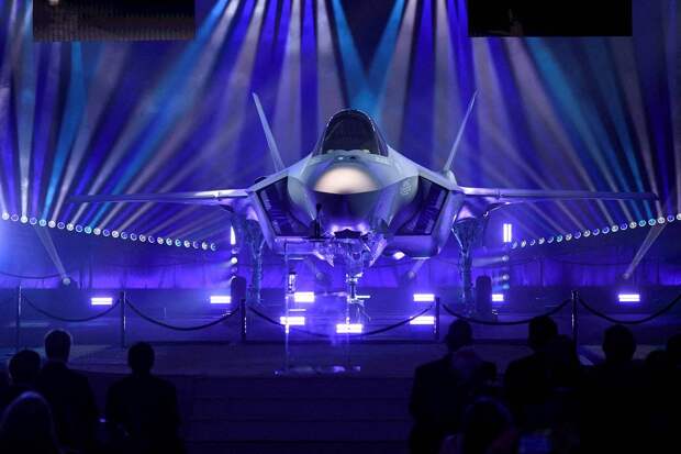 Lockheed Martin испытала F-35 с боевым ИИ