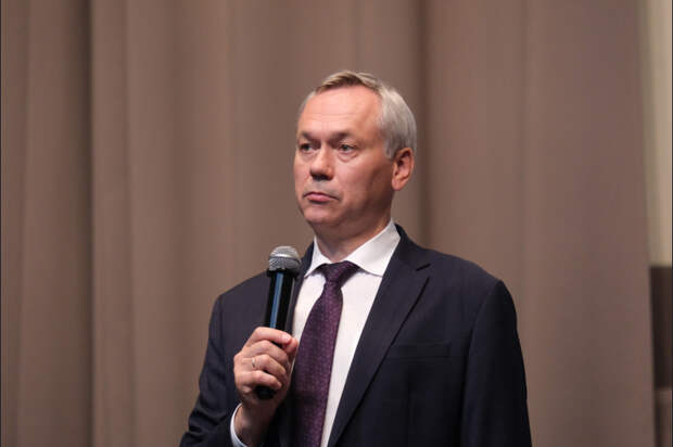В Новосибирской области рушится очередная школа: при губернаторе Травникове система уже не сбоит, а разлагается