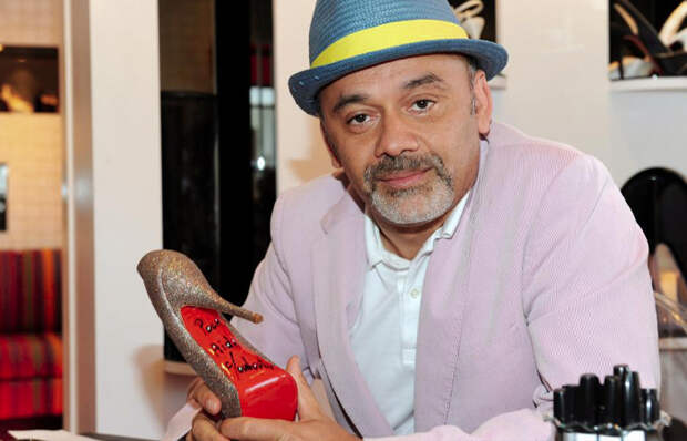 Туфли от Кристиана Лубутена дорогие и неудобные/ фото: ru.pinterest.com Туфли от Кристиана Лубутена дорогие и неудобные/ фото: ru.pinterest.com