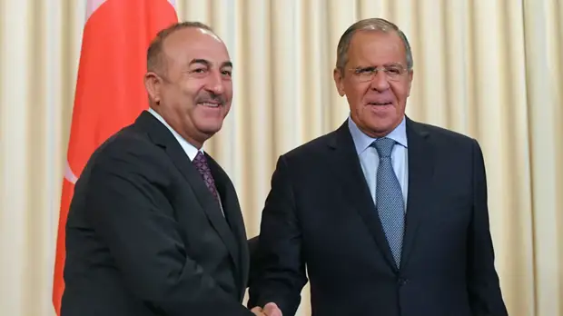 Лавров обсудил с главой МИД Турции ситуацию после убийства Сулеймани