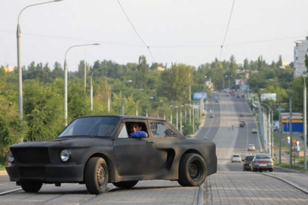 Автоумельц-энтузиаст своими руками переделал «Запорожец» под Ford Mustang (34 фото) Уникальный ЗАЗ 968 «Запорожец»