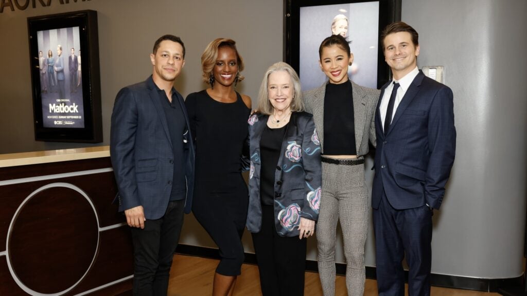 David Del Rio, Skye P. Marshall, Kathy Bates, Leah Lewis, and Jason Ritter