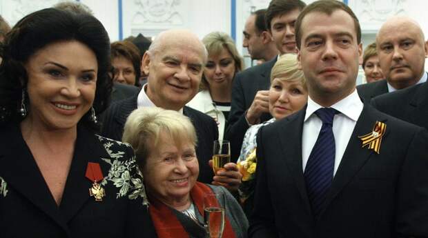 Лица Советской эпохи. Александра Пахмутова