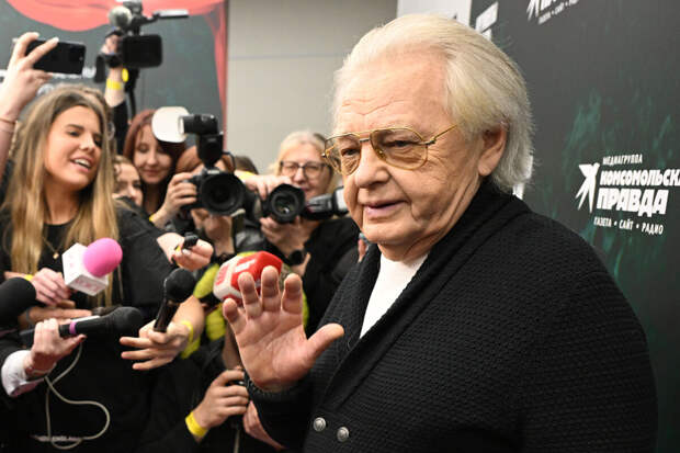 Певец Антонов заявил, что его возвращение на сцену зависит от здоровья