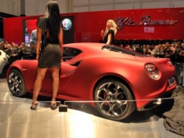 К 2017 году Alfa Romeo выпустит конкурента Porsche 911 и Jaguar F-Type