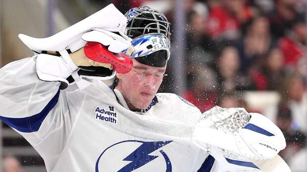 Василевский и Сорокин вошли в топ-3 кандидатов на «Везина Трофи»