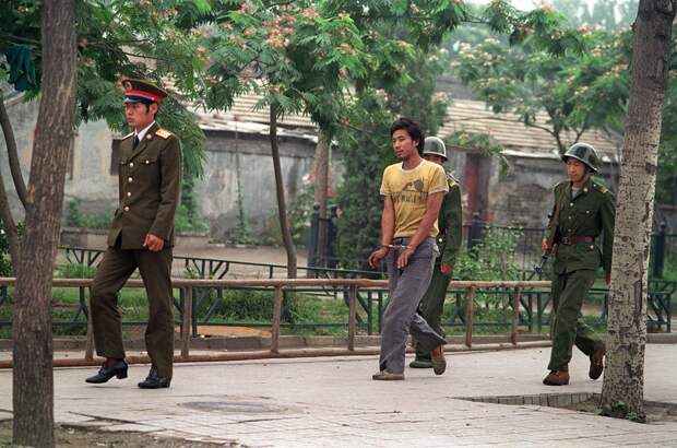 Расстрел демонстрантов на площади Тяньаньмэнь 25 лет назад Tiananmen Square 26 Расстрел демонстрантов на площади Тяньаньмэнь 25 лет назад