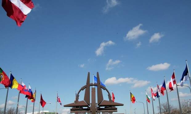 НАТО заявляет об использовании артиллерии РФ против войск Украины