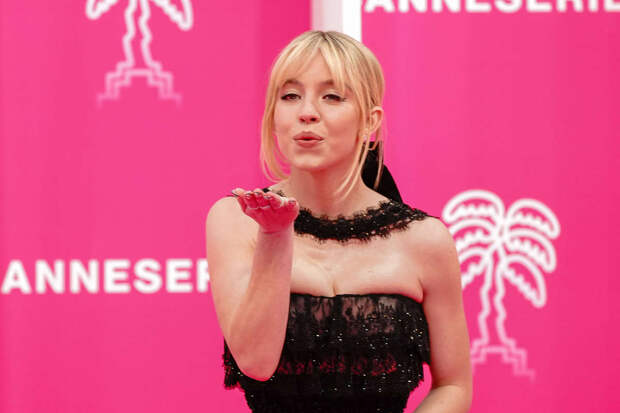 Актрисе Новак не понравился выбор Сидни Суини на ее роль