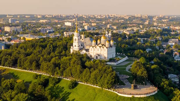 Куда едут без перелетов: рейтинг малых туристических городов России