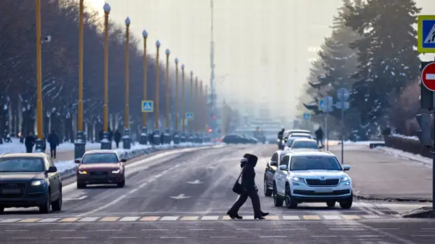 Автоэксперт Хресин рассказал о правилах вождения в гололёд