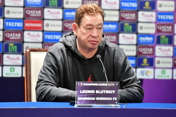 Слуцкий назвал максимально болезненным снятие очков с "Шанхай Шэньхуа"
